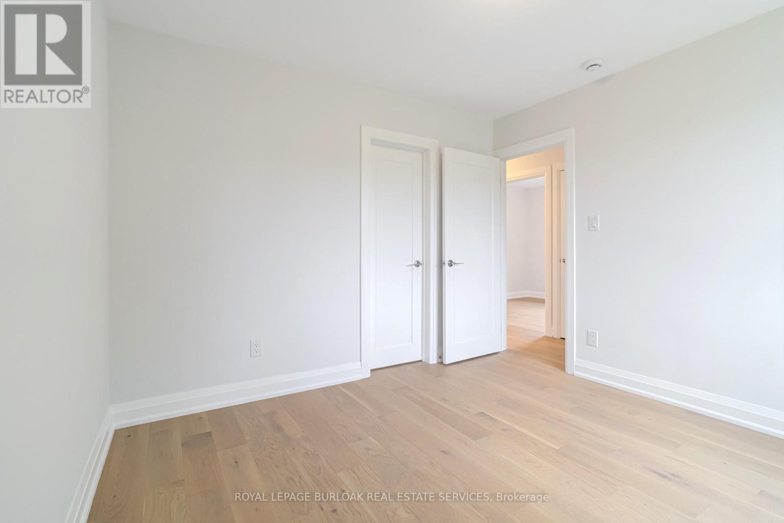 Photo 10 of 63 Fernwood Crescent, Hamilton ON
