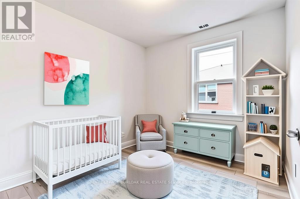 Photo 13 of 63 Fernwood Crescent, Hamilton ON