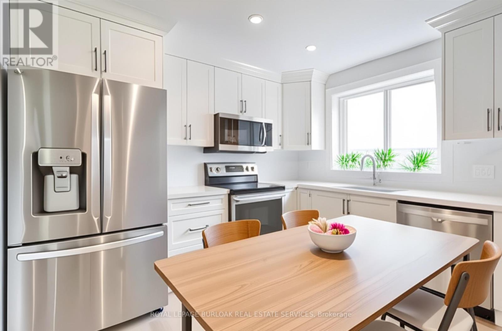 Photo 6 of 63 Fernwood Crescent, Hamilton ON