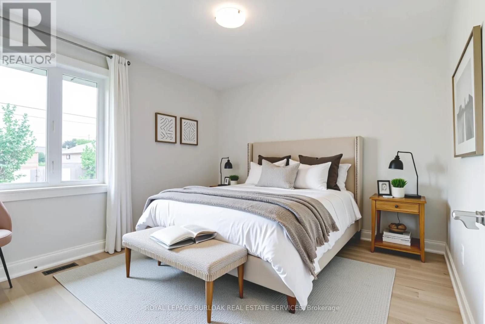 Photo 9 of 63 Fernwood Crescent, Hamilton ON