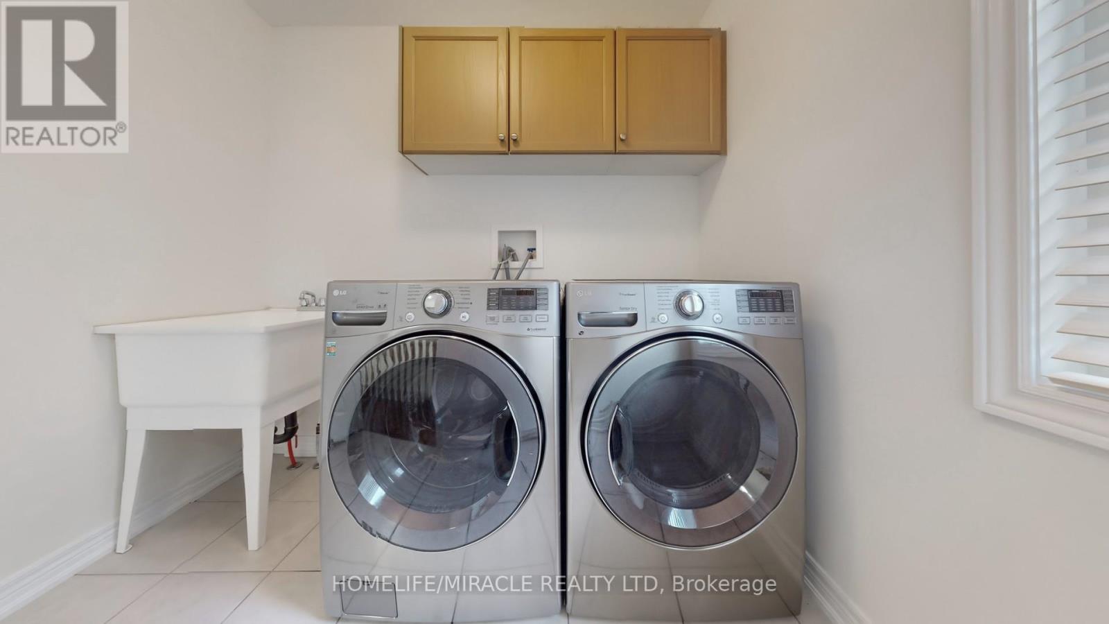 Photo 29 of 101 George Robinson Drive, Brampton ON