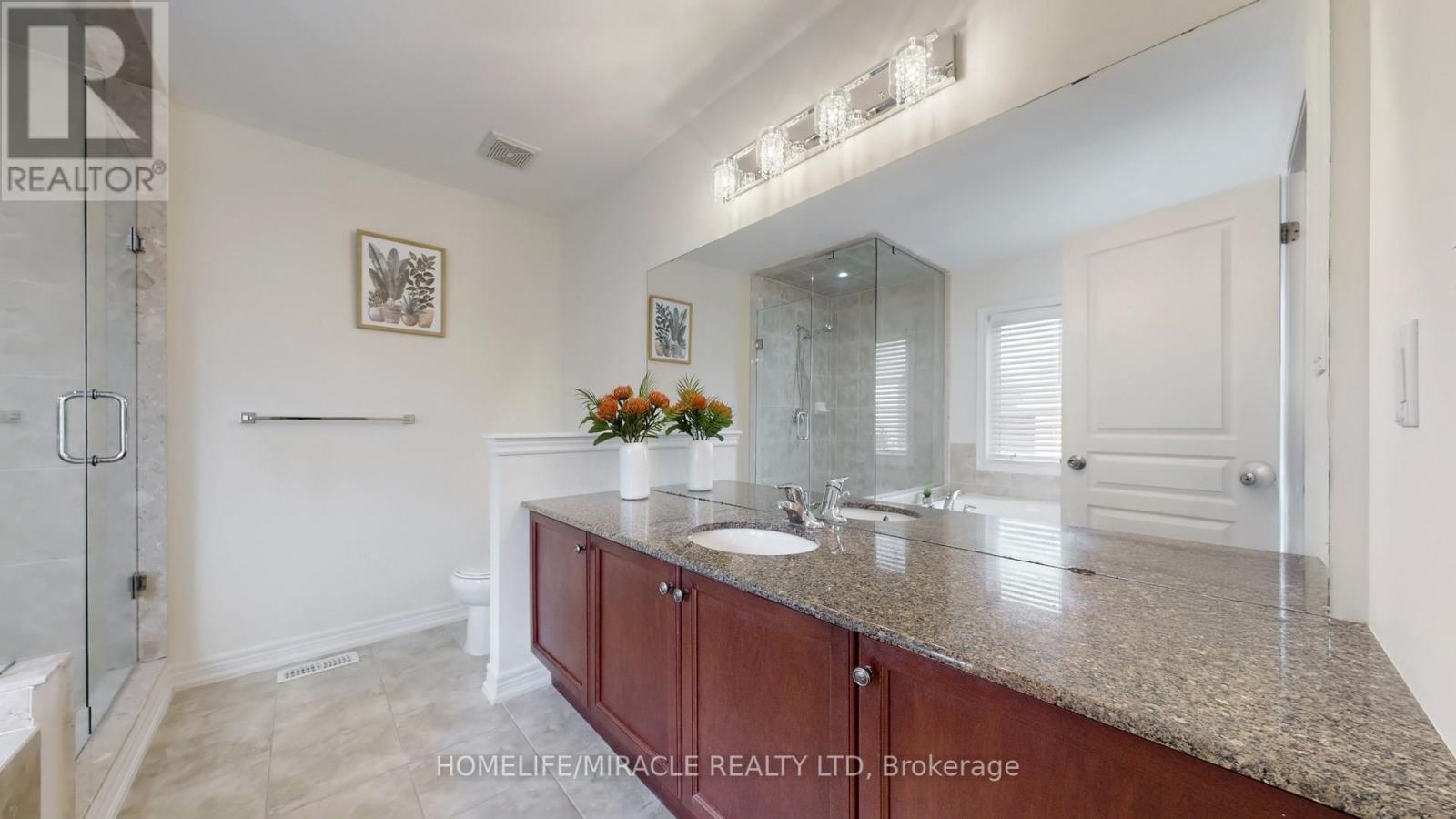 Photo 17 of 101 George Robinson Drive, Brampton ON