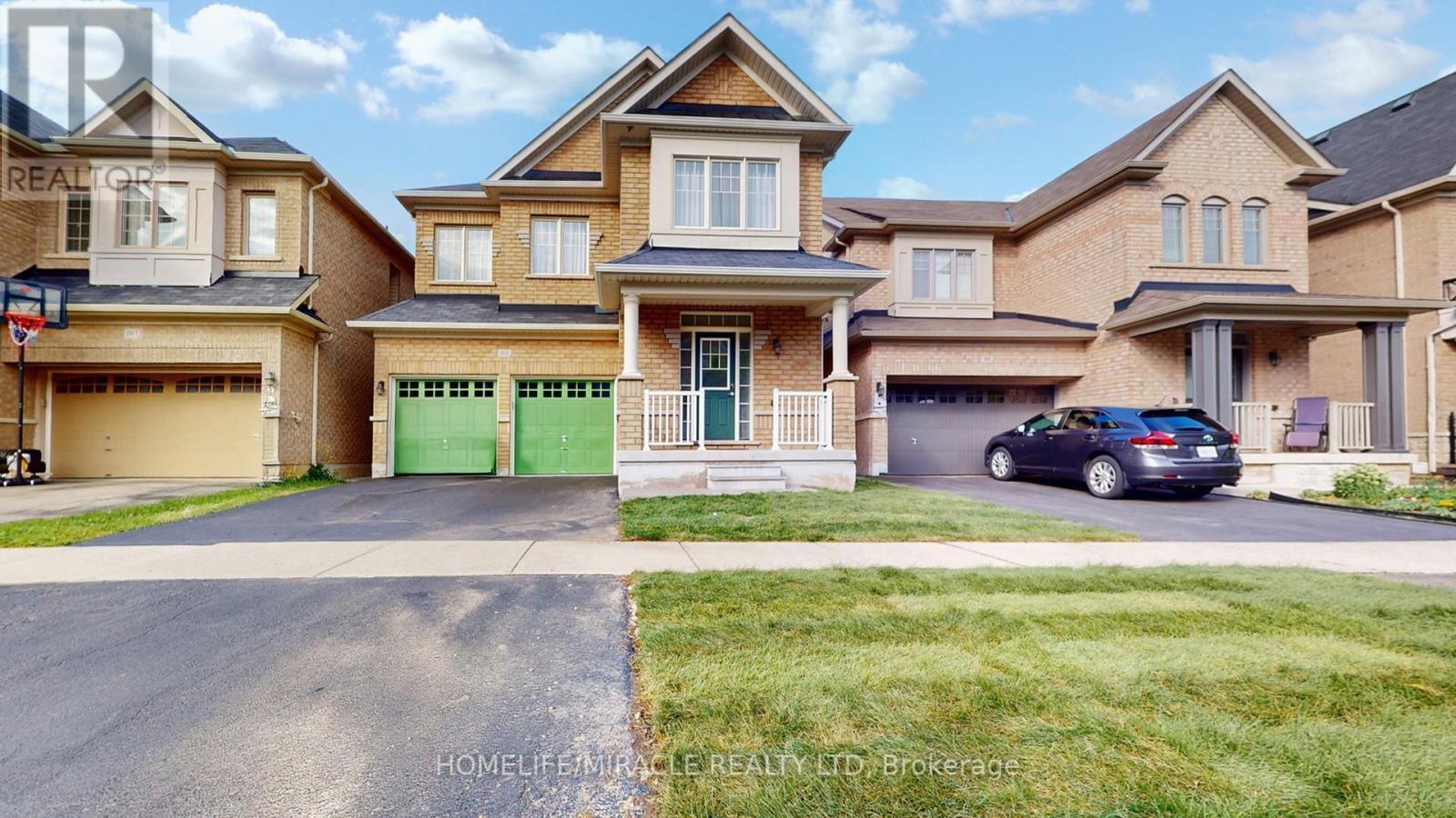 Photo 2 of 101 George Robinson Drive, Brampton ON