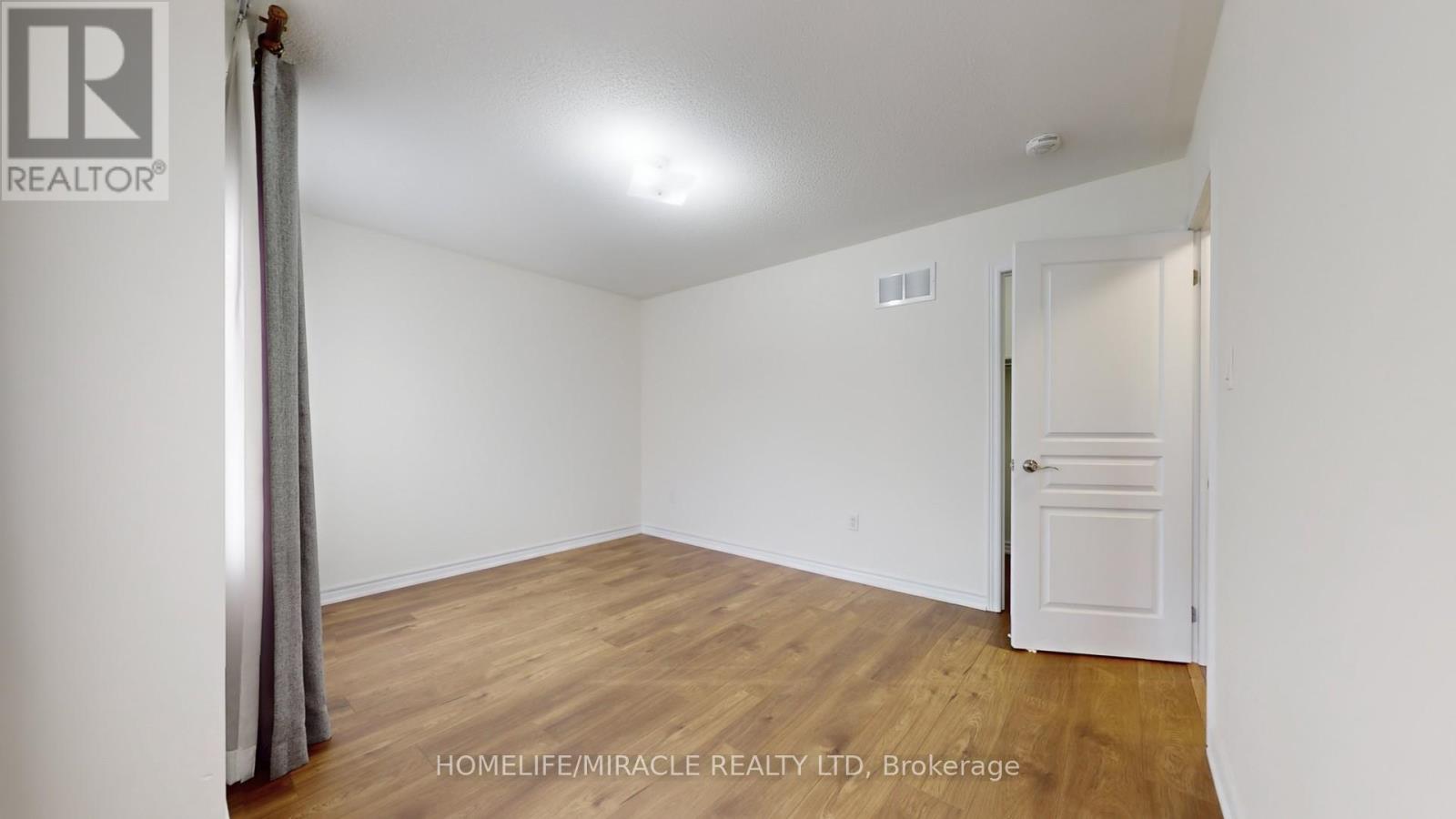 Photo 22 of 101 George Robinson Drive, Brampton ON