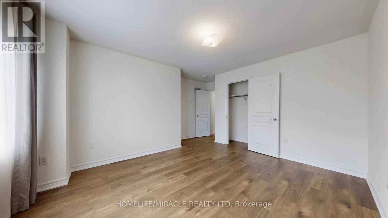 Photo 26 of 101 George Robinson Drive, Brampton ON