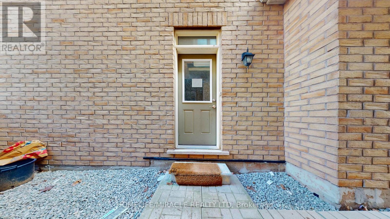 Photo 42 of 101 George Robinson Drive, Brampton ON