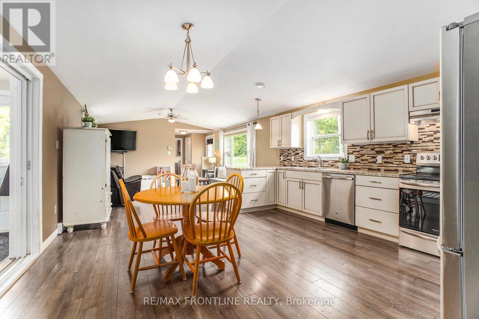 Photo 37 of 541 Drummond Conc 7 Road, Drummond North Elmsley ON