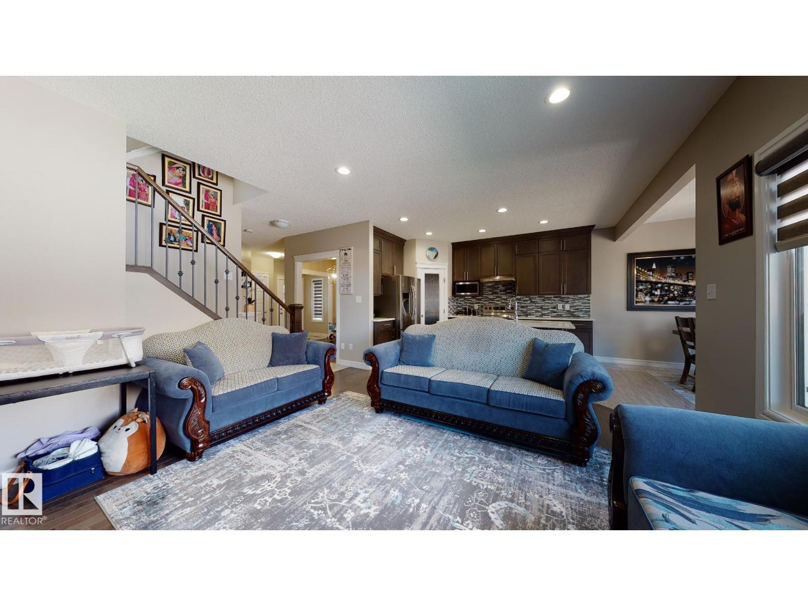Photo 15 of 8716 Carson Wy Sw, Edmonton AB
