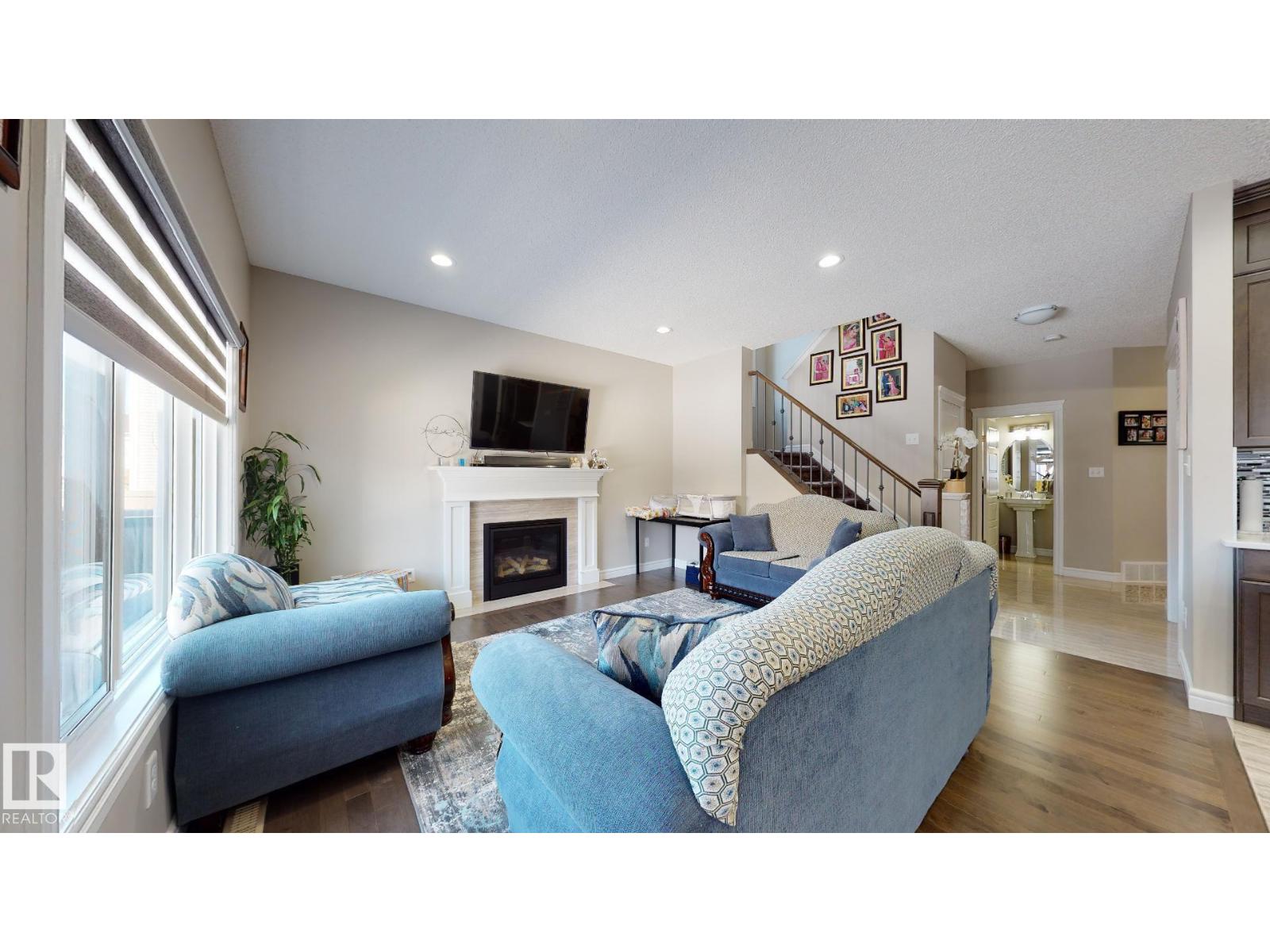 Photo 32 of 8716 Carson Wy Sw, Edmonton AB