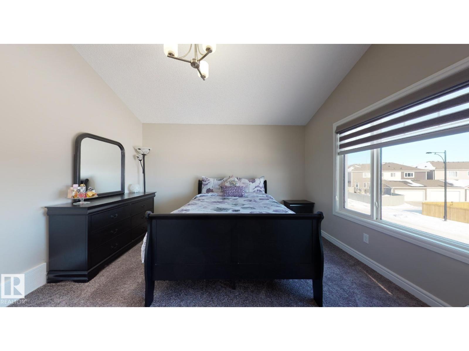 Photo 8 of 8716 Carson Wy Sw, Edmonton AB