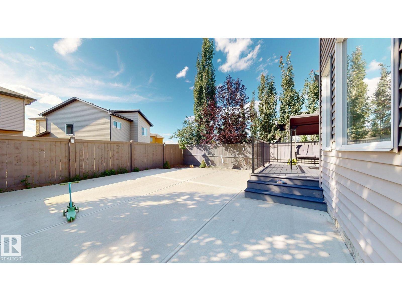 Photo 23 of 8716 Carson Wy Sw, Edmonton AB