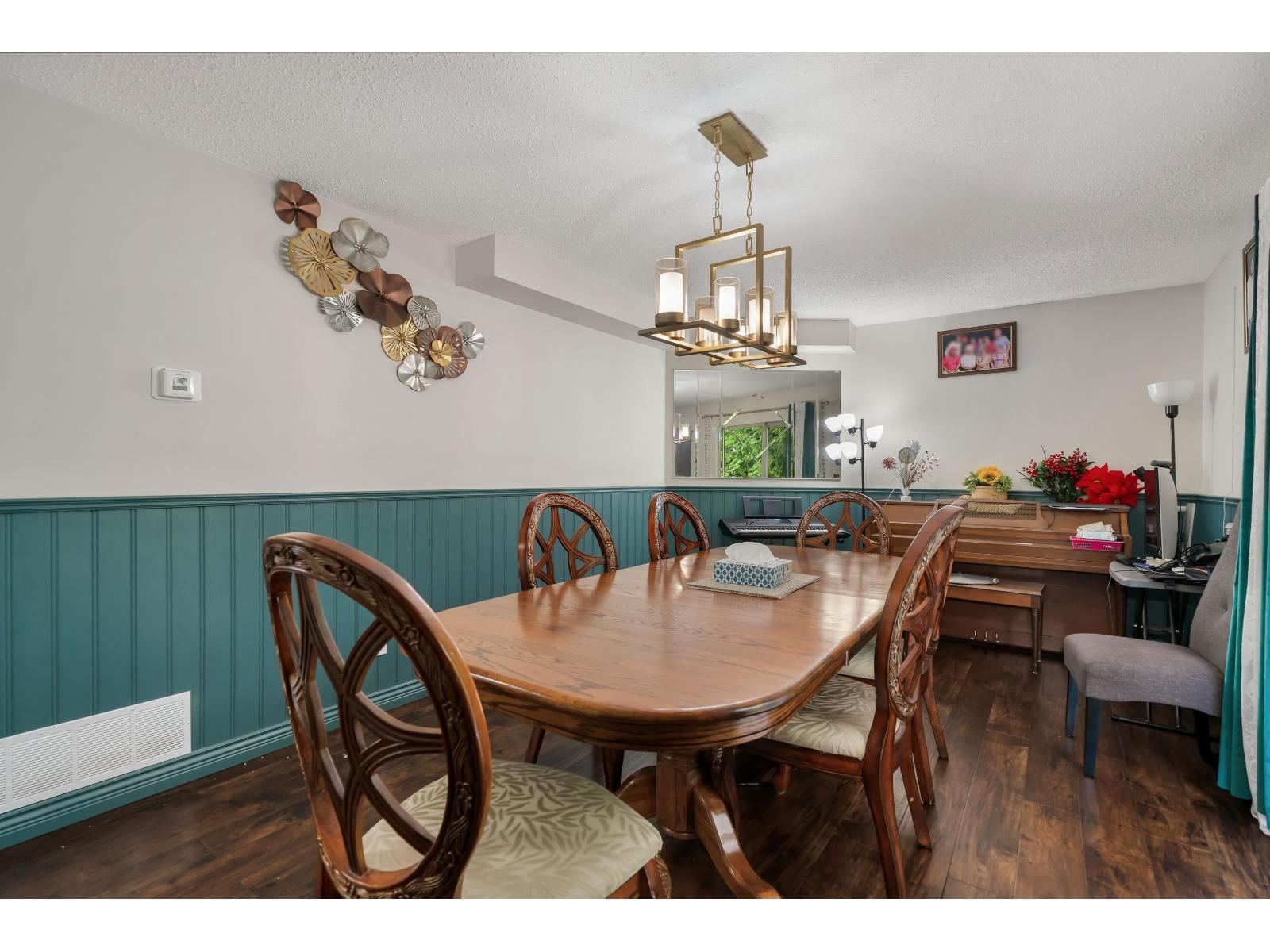 Photo 13 of 11196 Monroe Drive, Delta BC