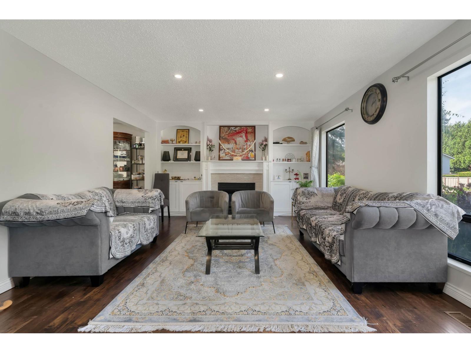 Photo 4 of 11196 Monroe Drive, Delta BC