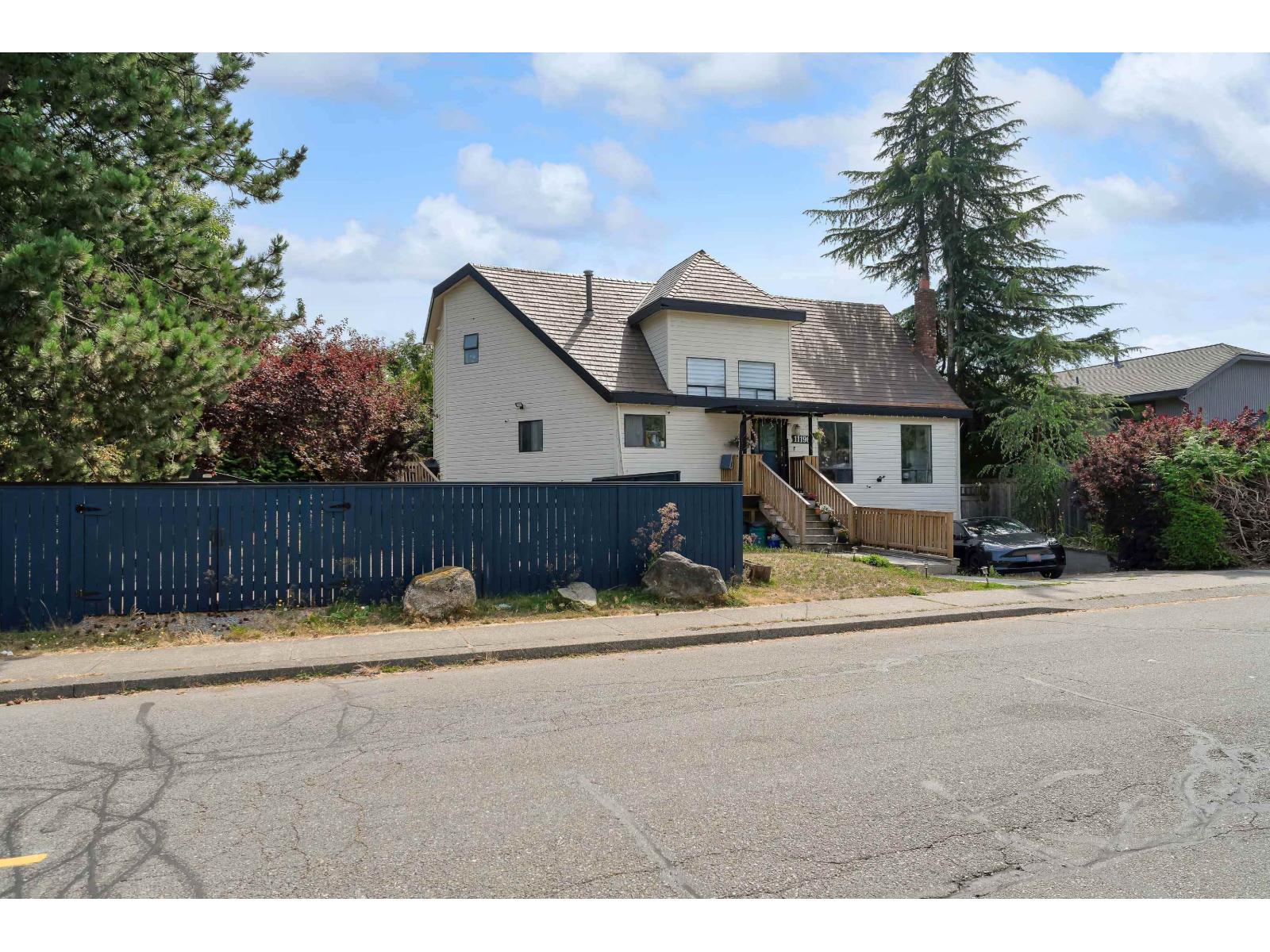 Photo 28 of 11196 Monroe Drive, Delta BC