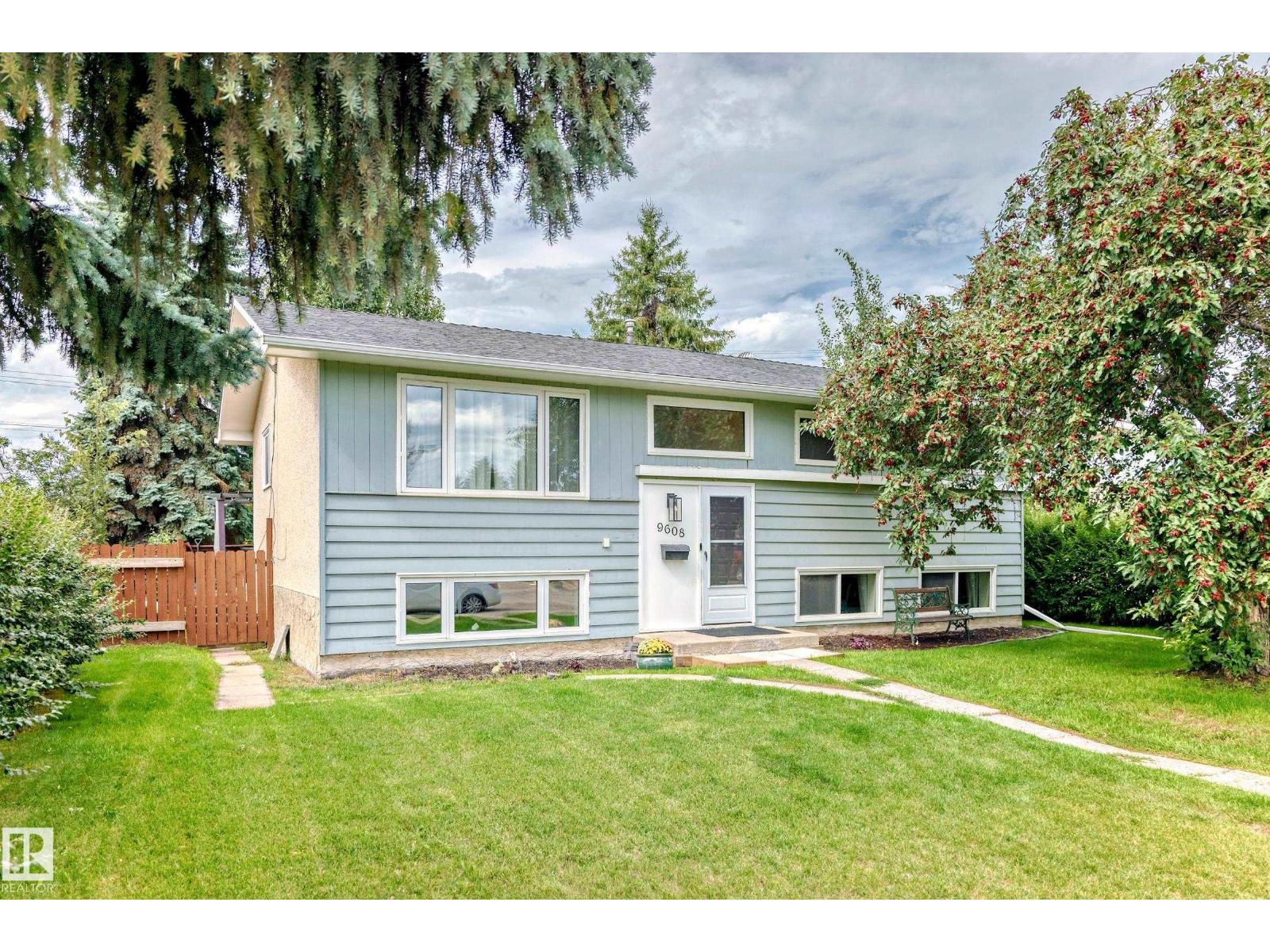 Photo 57 of 9608 169 St Nw, Edmonton AB