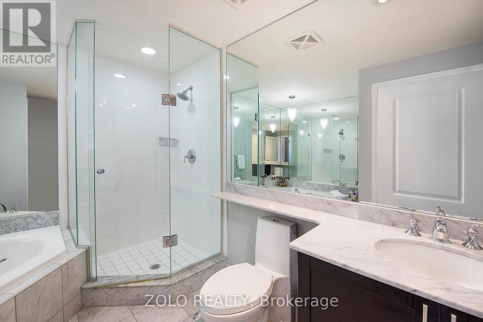 Photo 17 of 3403 628 Fleet Street, Toronto ON