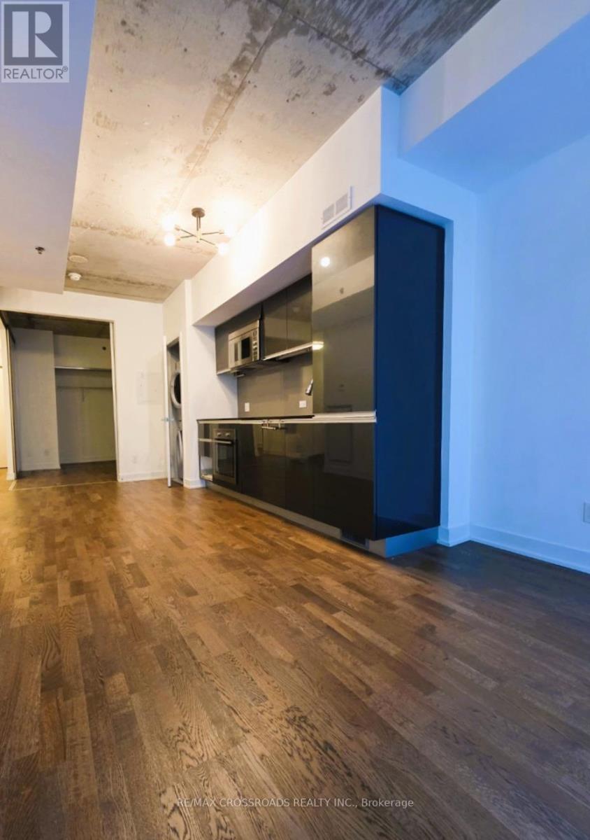Photo 9 of 221 20 Minowan Miikan Lane, Toronto ON