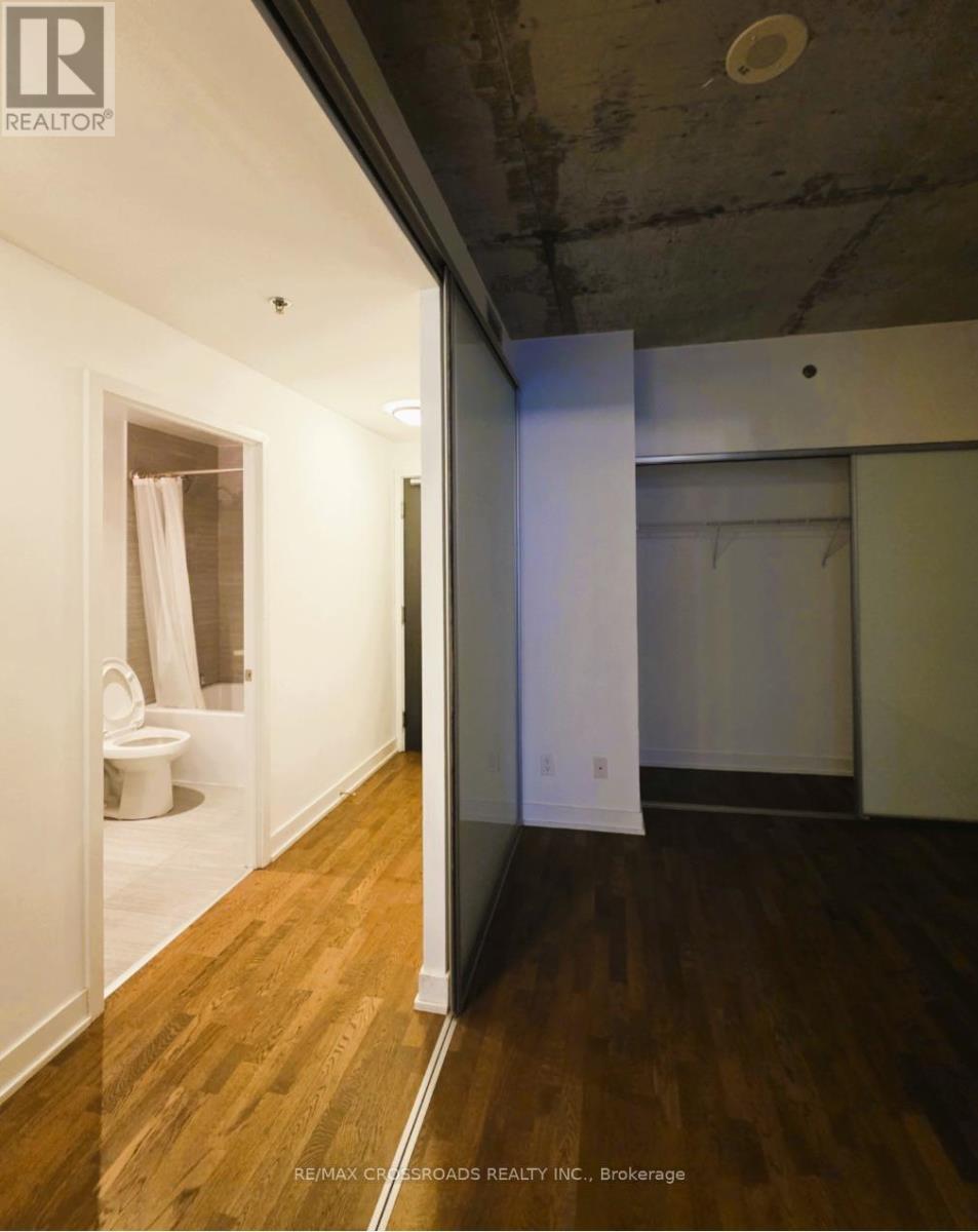 Photo 3 of 221 20 Minowan Miikan Lane, Toronto ON