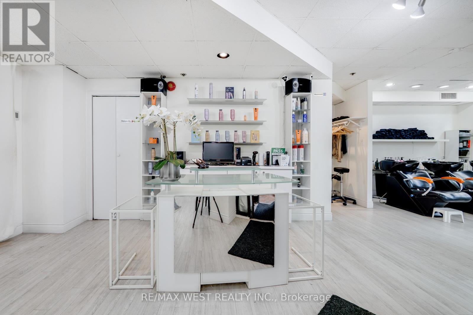 Photo 20 of 1300 Bay Street, Toronto ON