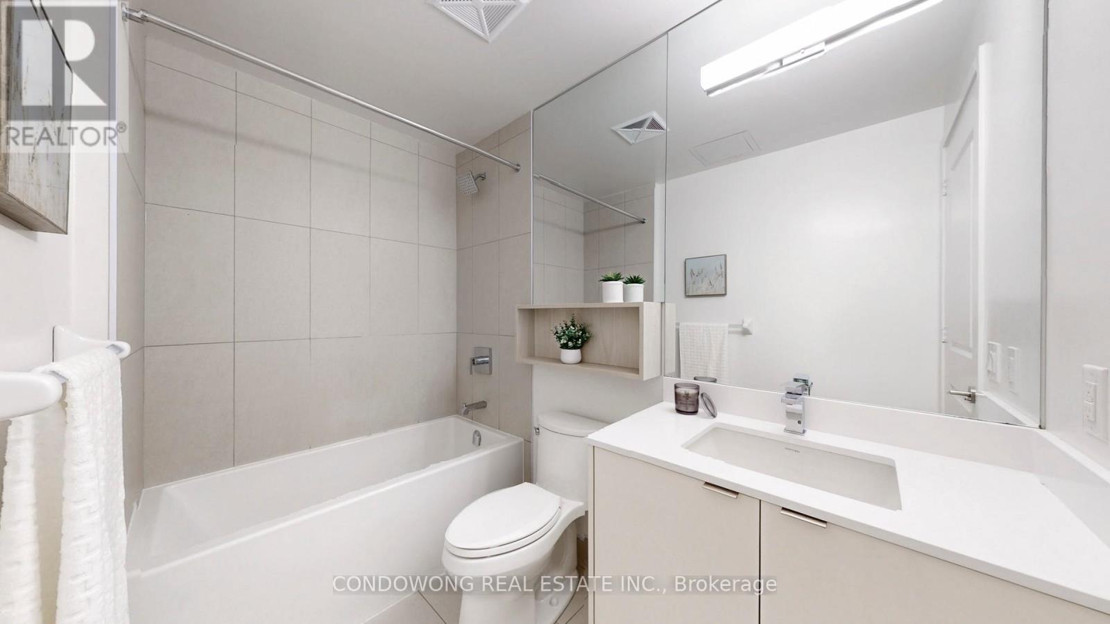 Photo 8 of 202 100 Dalhousie Street, Toronto ON