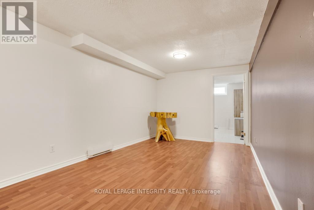Photo 21 of 207 1825 Marsala Crescent, Ottawa ON