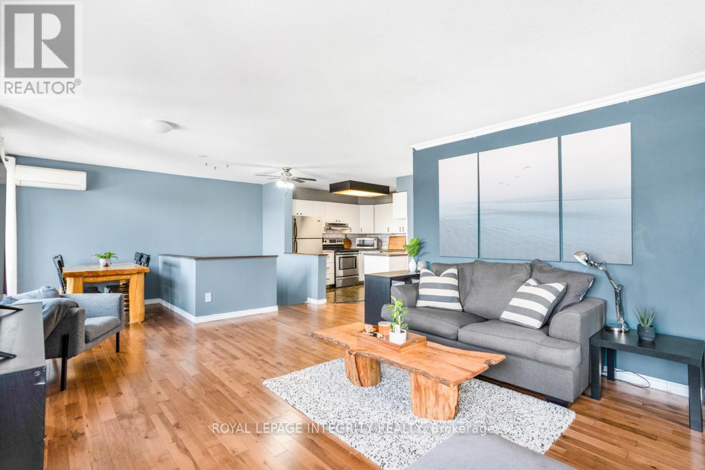 Photo 11 of 207 1825 Marsala Crescent, Ottawa ON