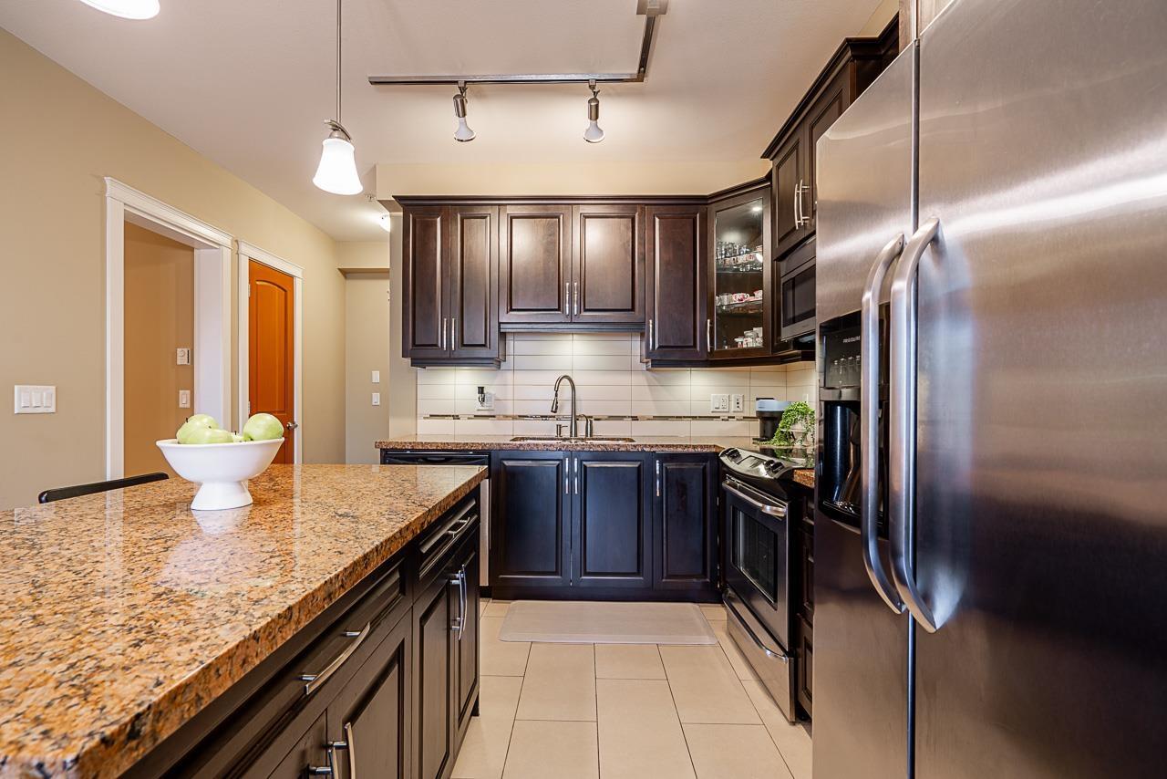 Photo 6 of 266 8328 207 A Street, Langley BC