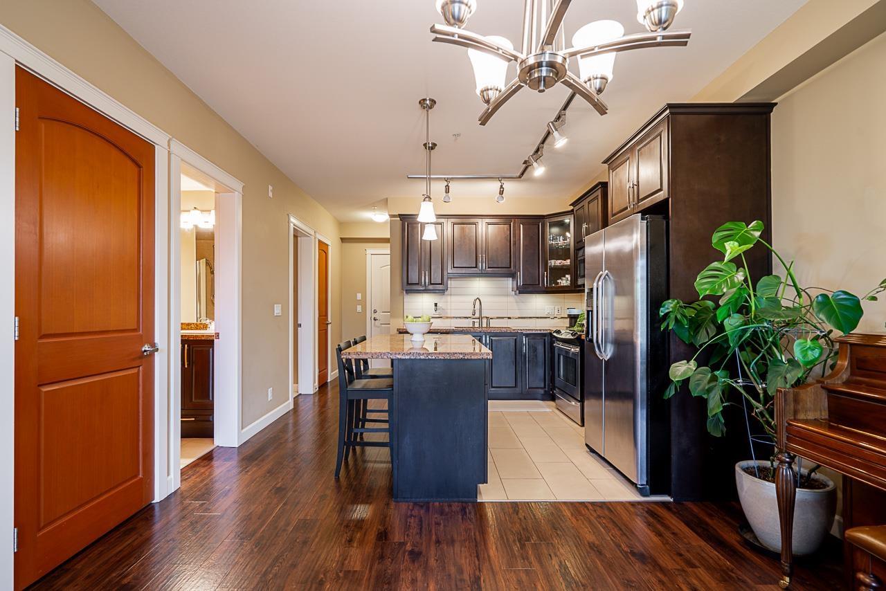 Photo 4 of 266 8328 207 A Street, Langley BC