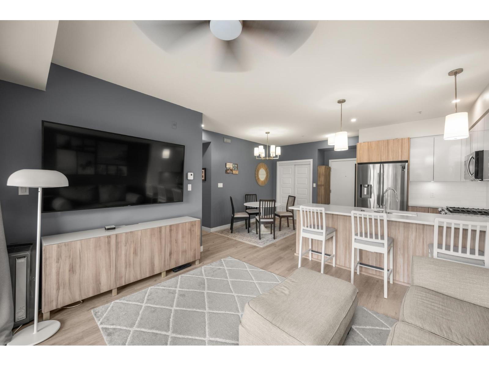 Photo 22 of 510 2649 James Street, Abbotsford BC