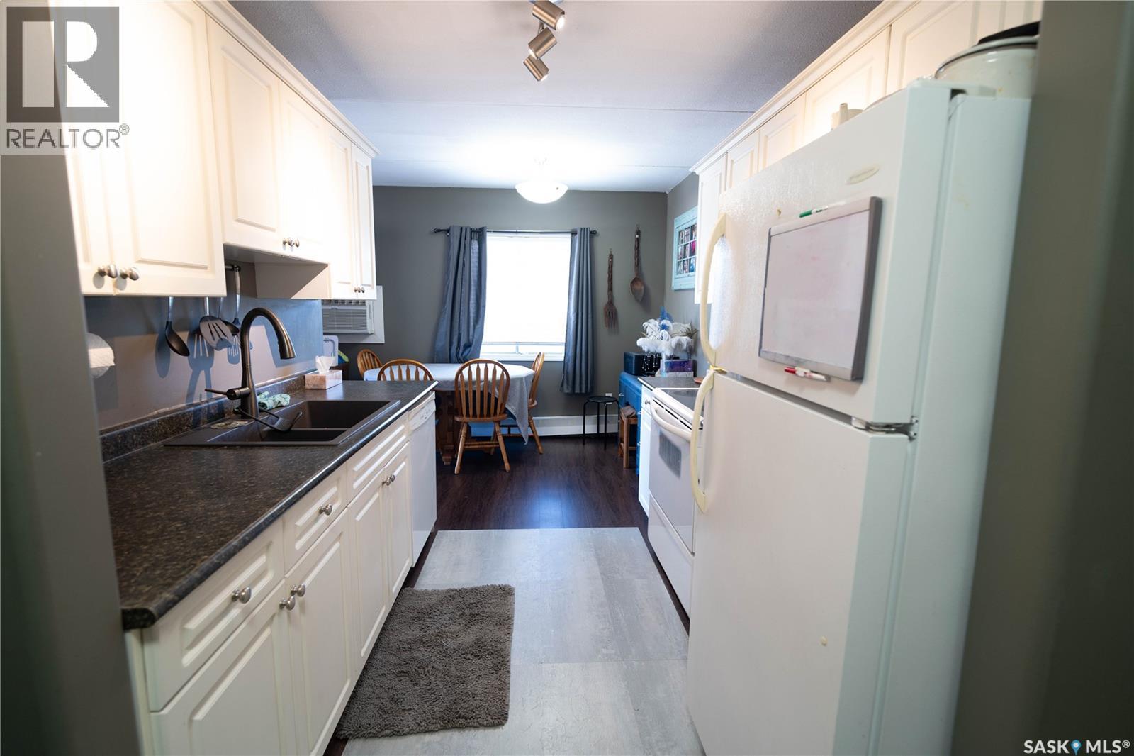 Photo 3 of 38 20 Assiniboine Drive, Saskatoon SK