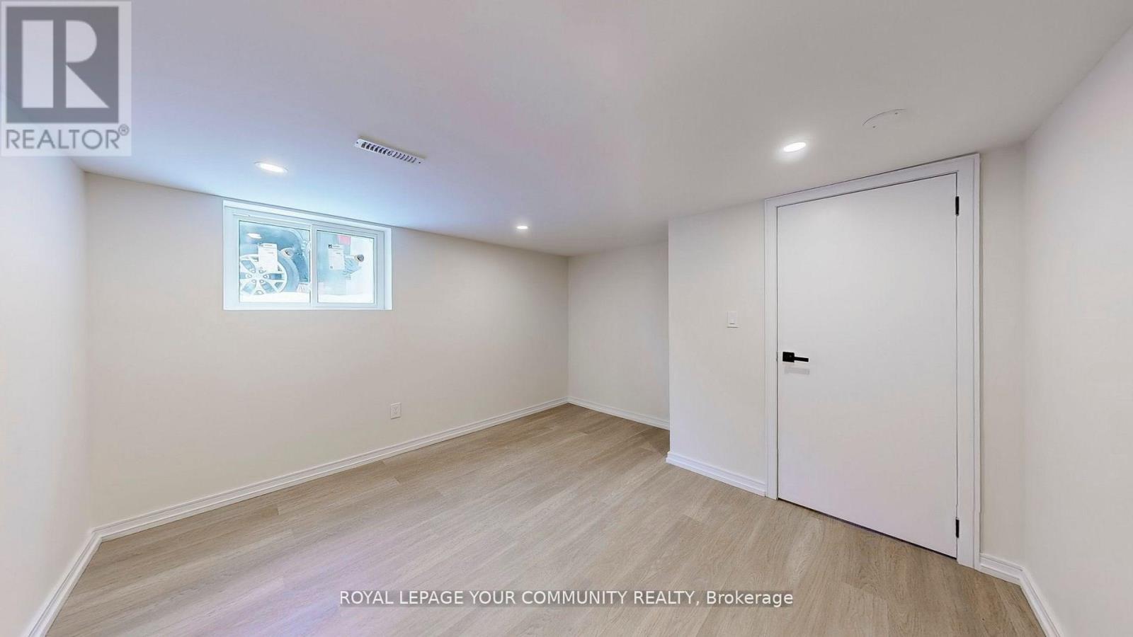 Photo 18 of 17 Camborne Basement Avenue, Toronto ON