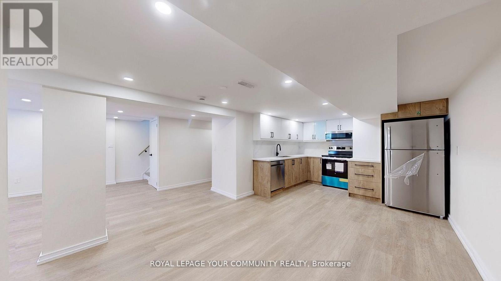 Photo 6 of 17 Camborne Basement Avenue, Toronto ON