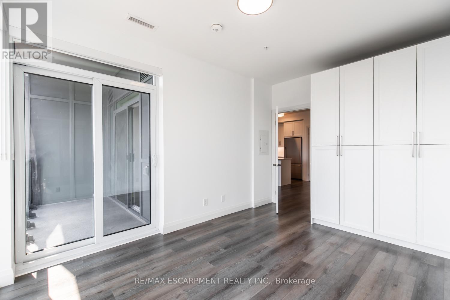Photo 19 of 906 500 Brock Avenue, Burlington ON