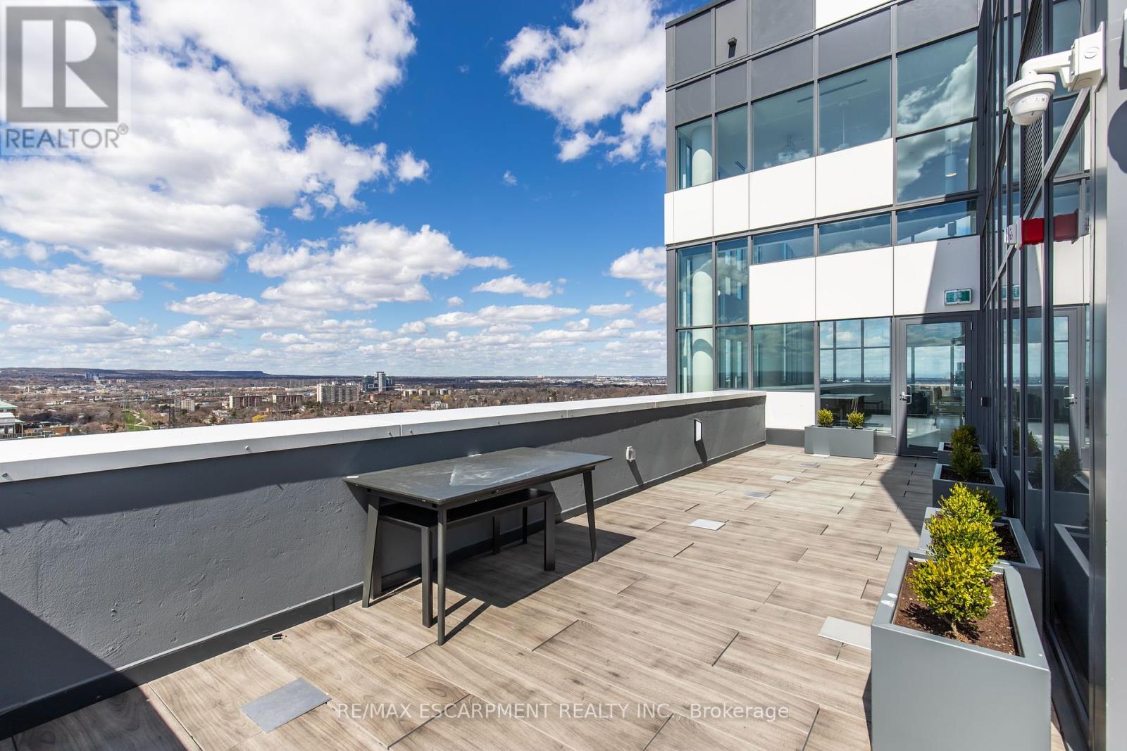 Photo 18 of 906 500 Brock Avenue, Burlington ON