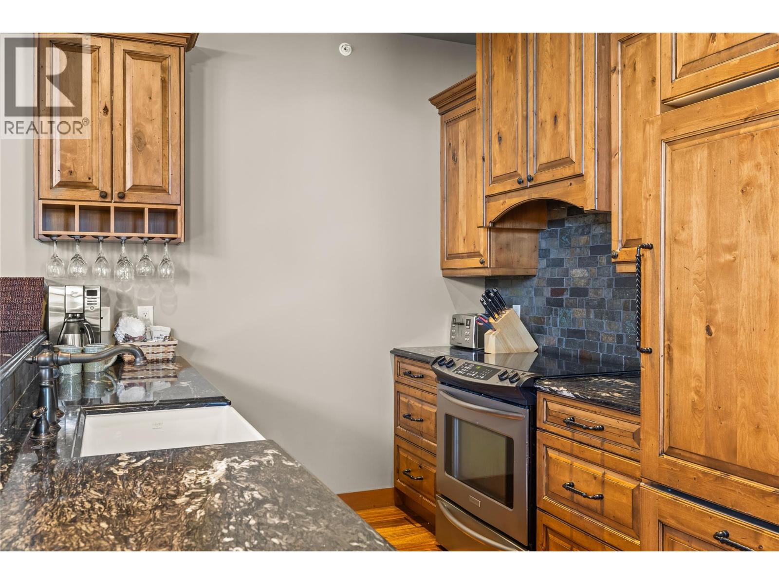 7 255 Feathertop Way, Kelowna