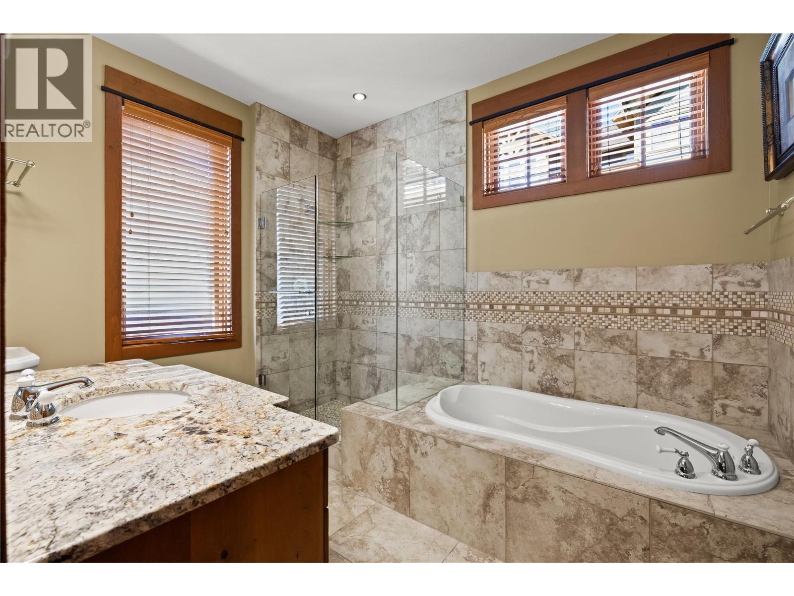 7 255 Feathertop Way, Kelowna