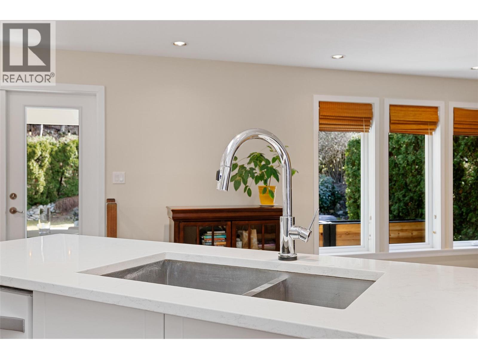  2643 O'REILLY Road, Kelowna