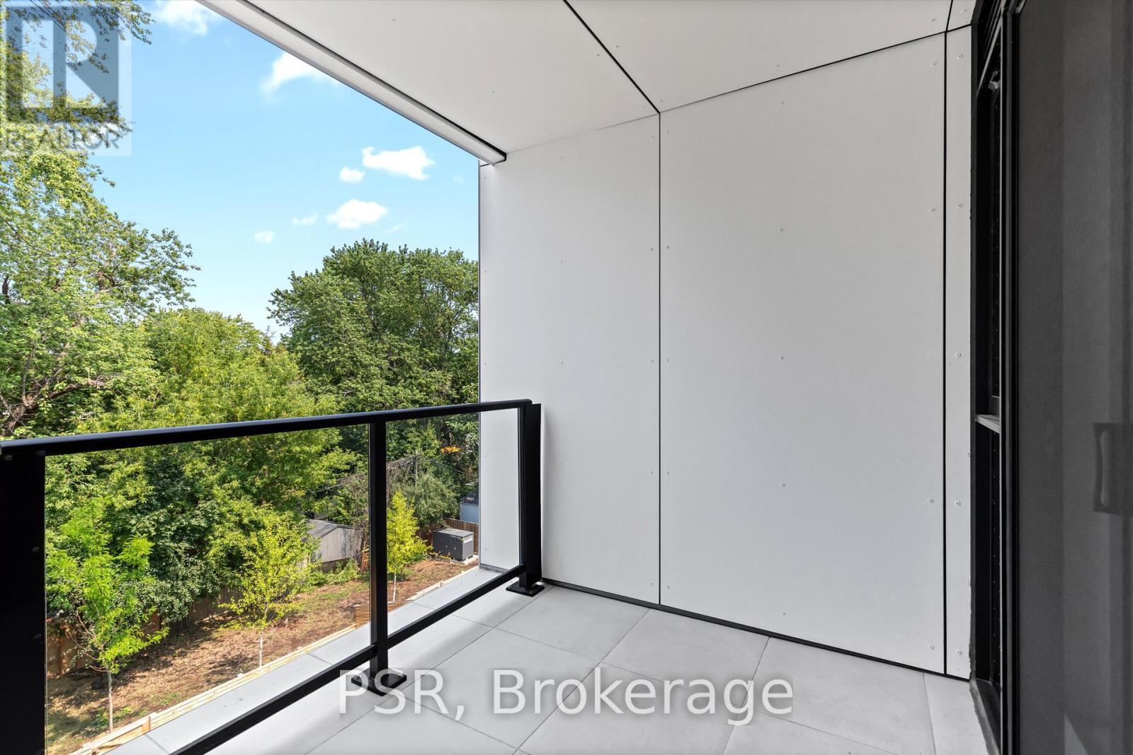 Photo 9 of Ph 401 200 Keewatin Avenue, Toronto ON