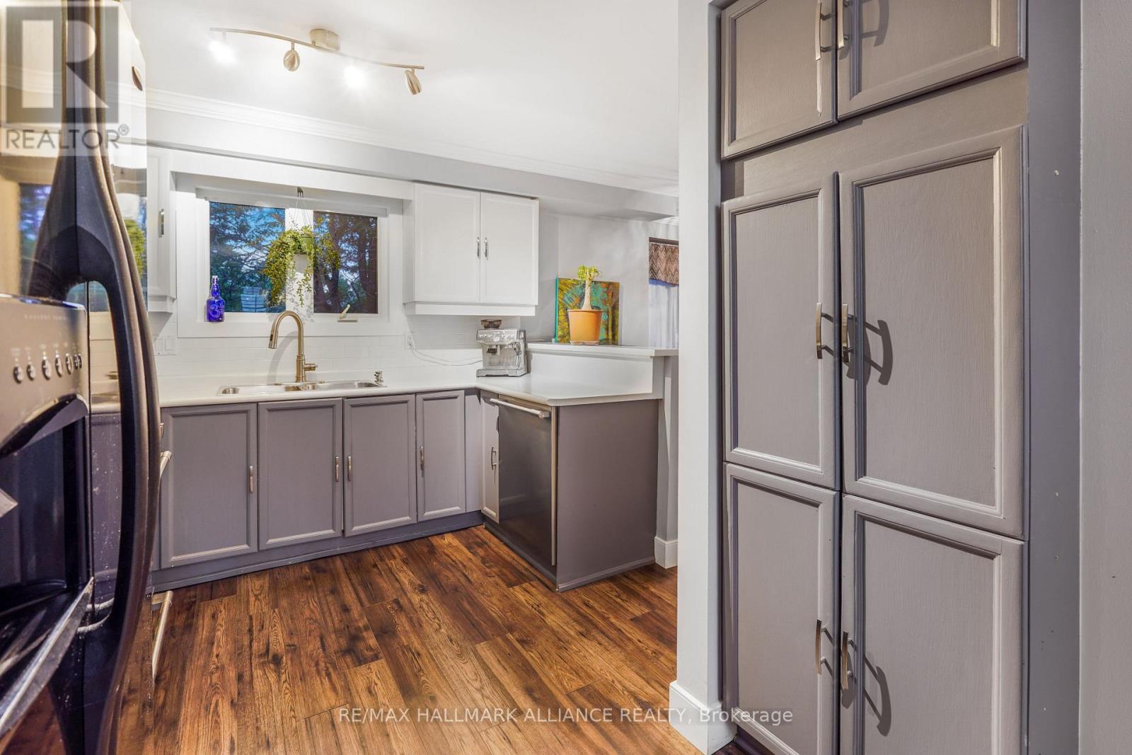 Photo 37 of 25 6859 Edenwood Drive, Mississauga ON