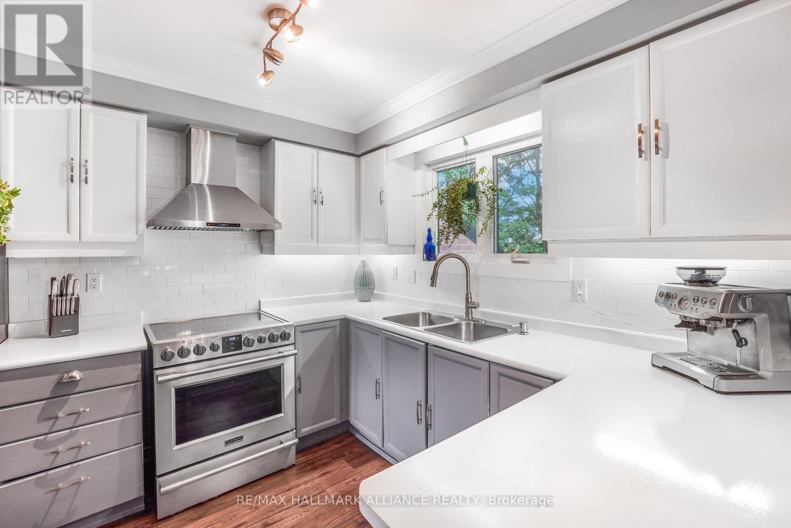 Photo 22 of 25 6859 Edenwood Drive, Mississauga ON