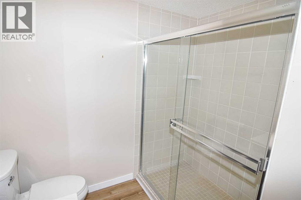 Photo 12 of 109 2022 Canyon Meadows Drive Se, Calgary AB