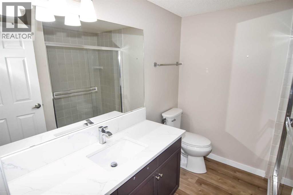 Photo 11 of 109 2022 Canyon Meadows Drive Se, Calgary AB