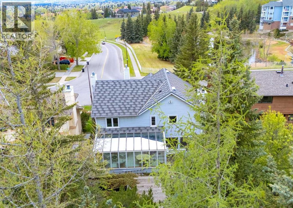 Single Family House for Sale in  Hawksbrow Drive NW Hawkwood Calgary 
