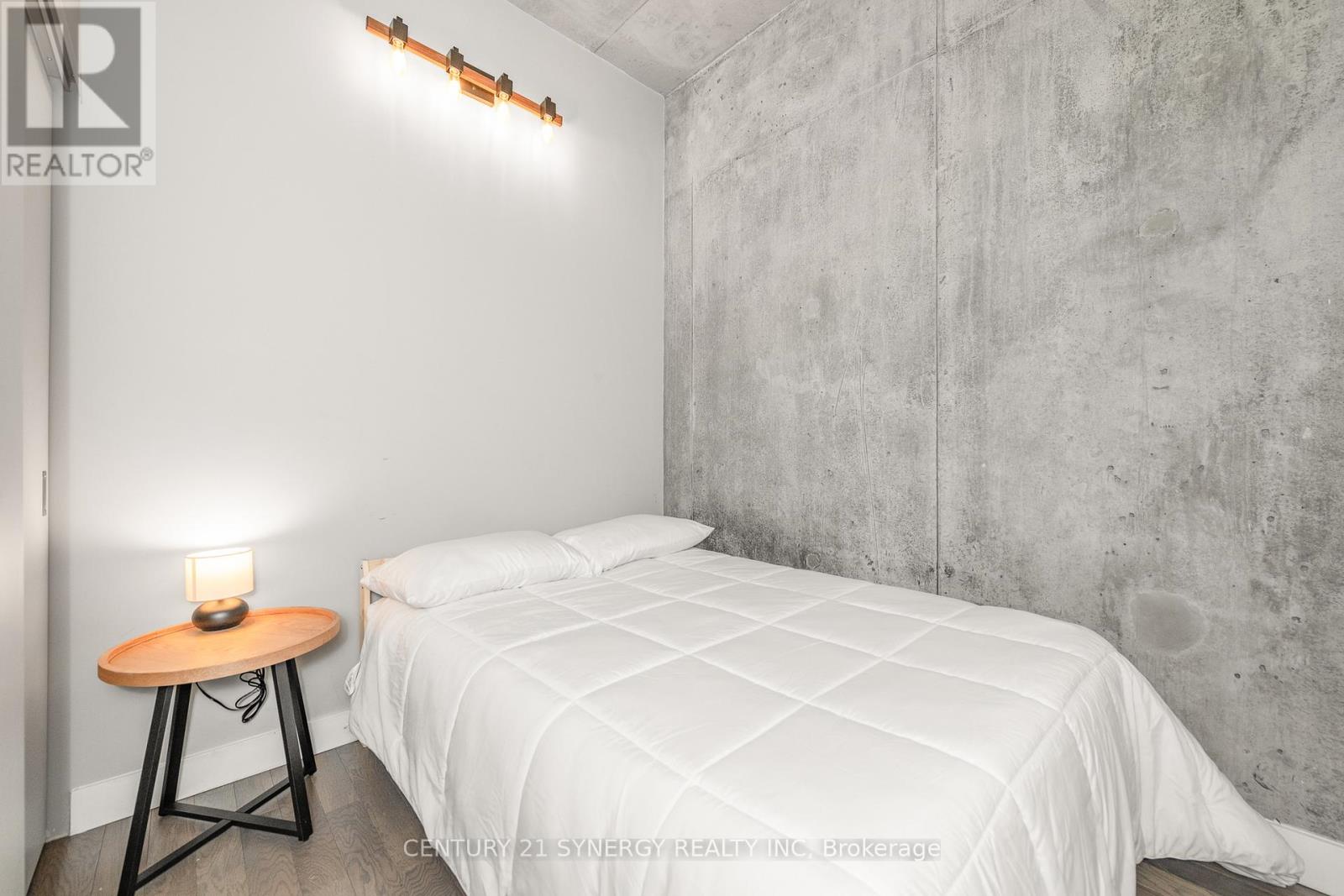 Photo 8 of 405 224 Lyon Street N, Ottawa ON