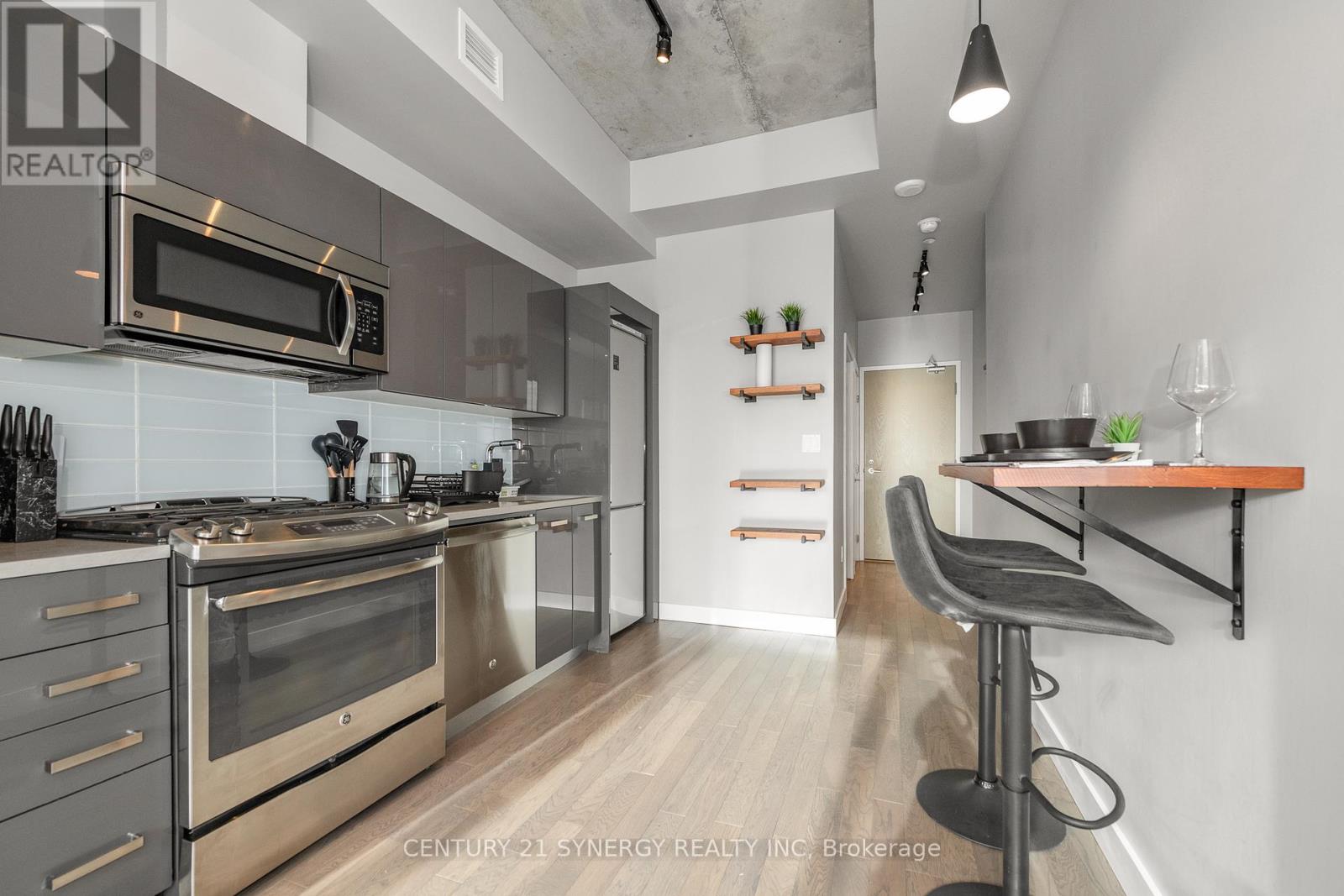 Photo 7 of 405 224 Lyon Street N, Ottawa ON
