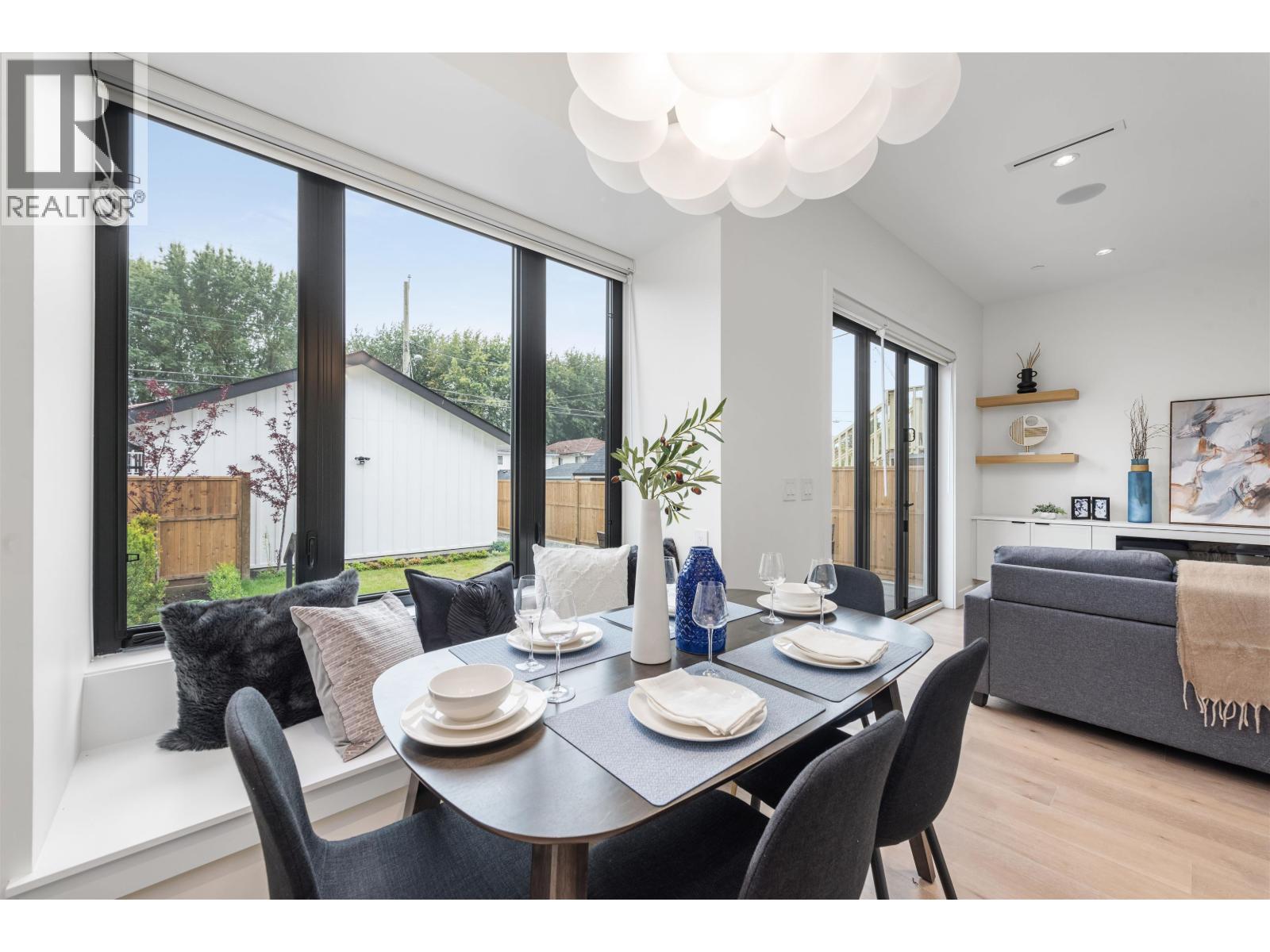 Photo 18 of 2 878 E 37 Avenue, Vancouver BC