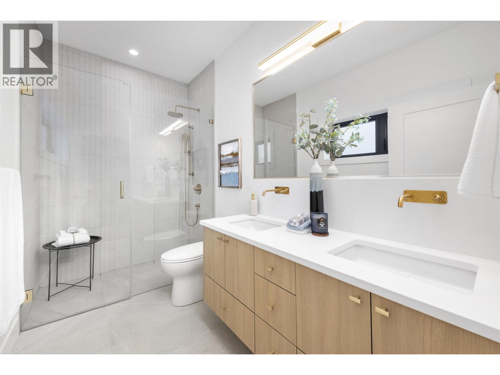 Photo 31 of 2 878 E 37 Avenue, Vancouver BC