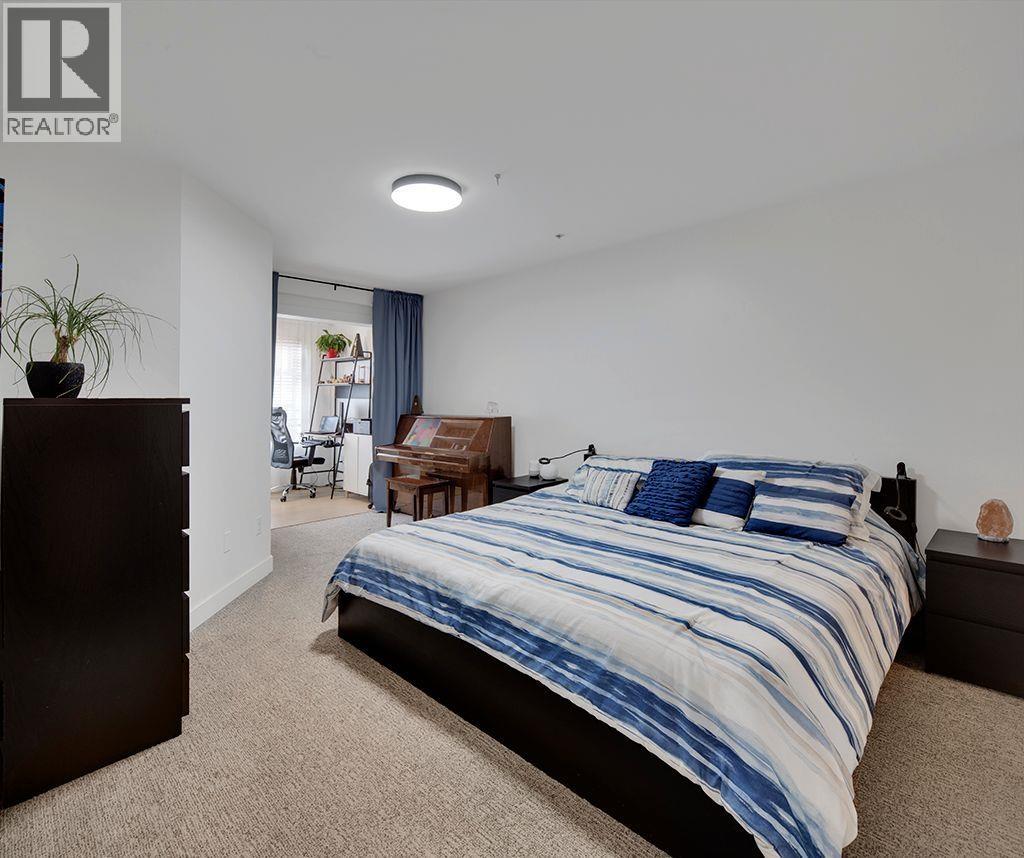 Photo 18 of 411 108 W Esplanade Avenue, North Vancouver BC