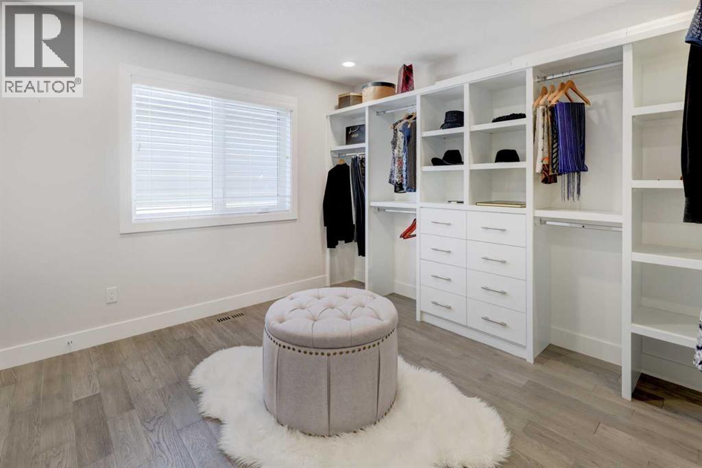Photo 5 of 69 Westpoint Way Sw, Calgary AB