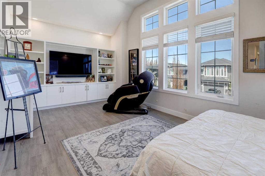 Photo 25 of 69 Westpoint Way Sw, Calgary AB